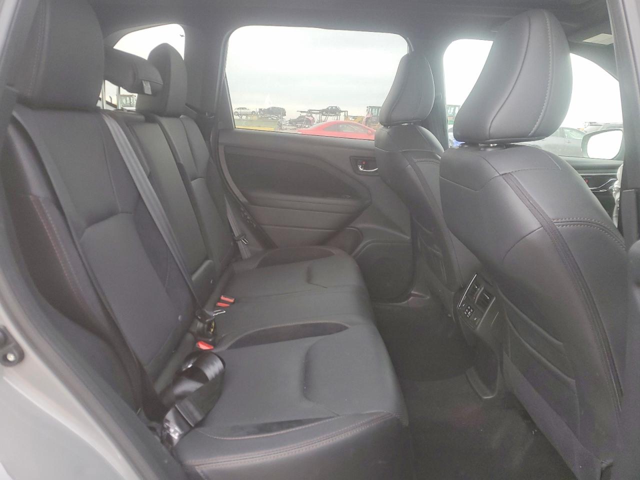2025 SUBARU FORESTER TOURING photo 11
