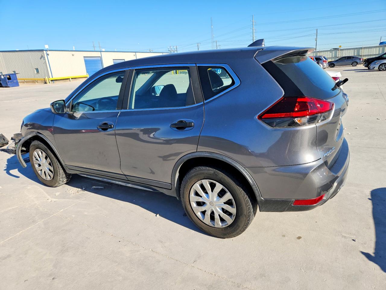2018 NISSAN ROGUE S photo 2