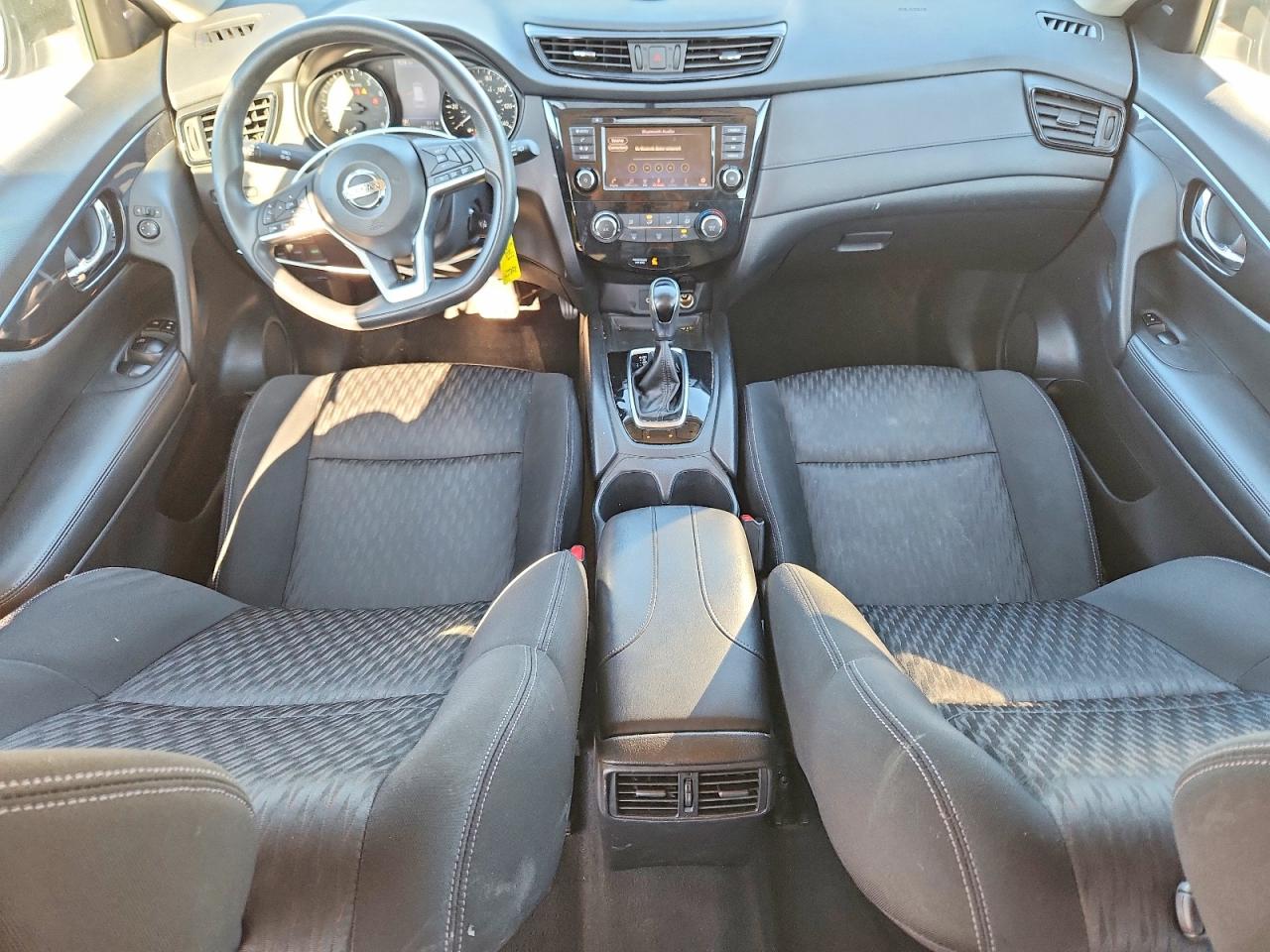 2018 NISSAN ROGUE S photo 8