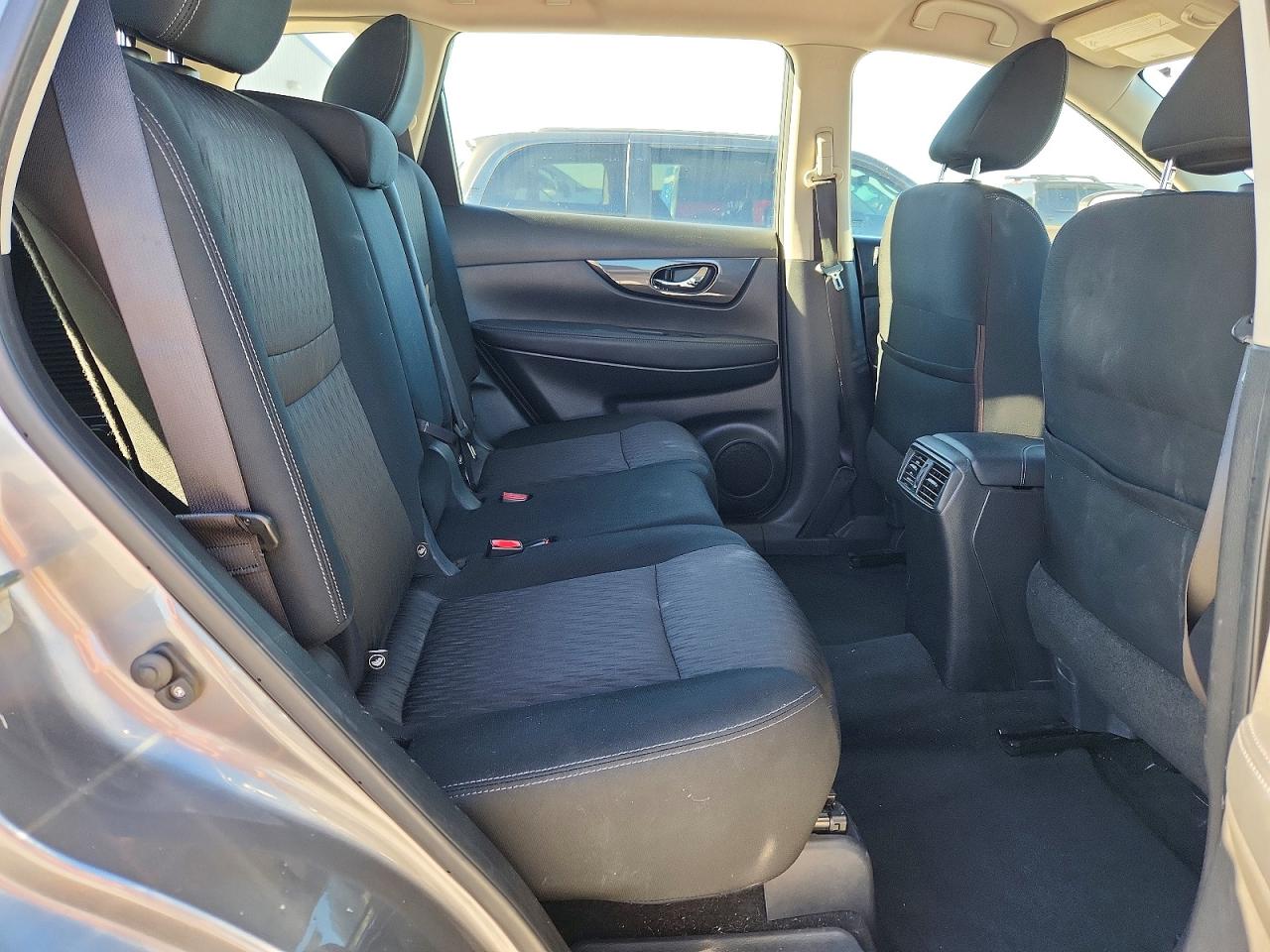 2018 NISSAN ROGUE S photo 11