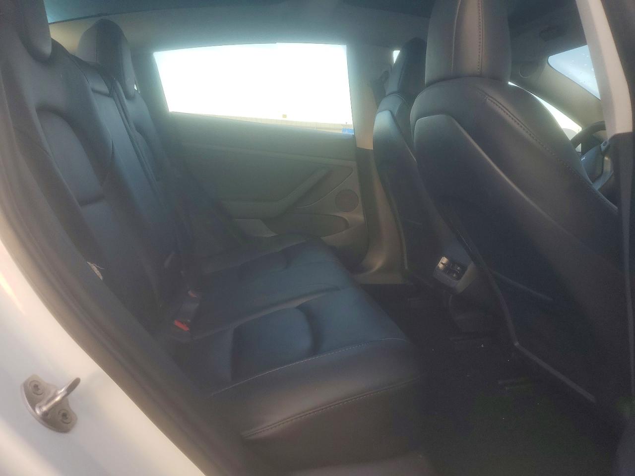 2022 TESLA MODEL 3 photo 10