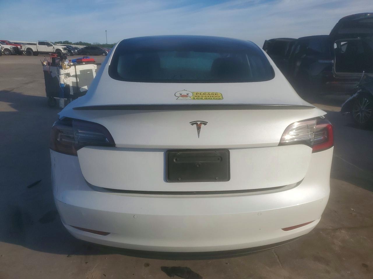 2022 TESLA MODEL 3 photo 6