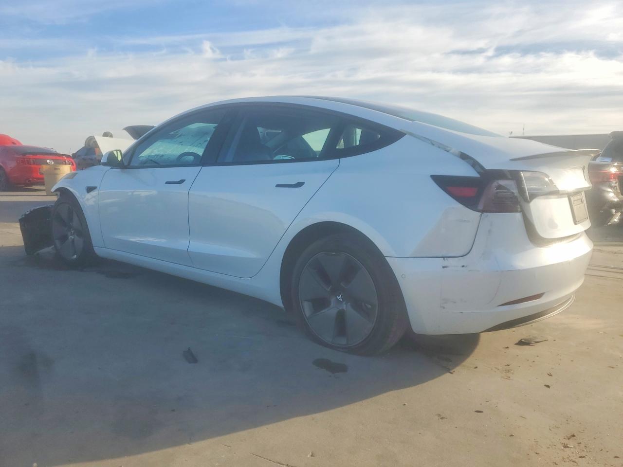 2022 TESLA MODEL 3 photo 2