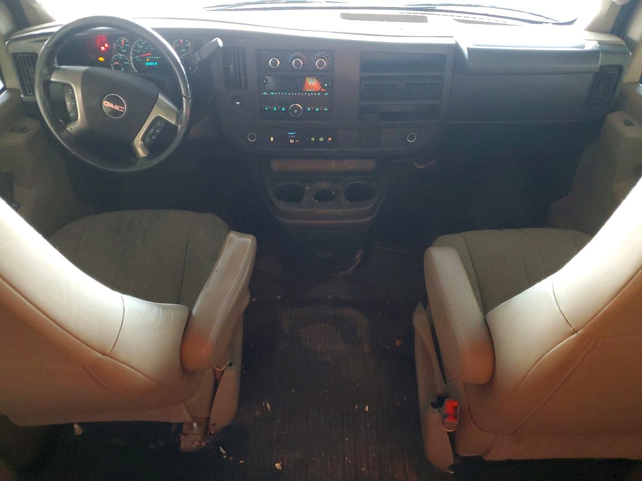 2017 GMC SAVANA 2500 CARGO DELIVERY VAN photo 8