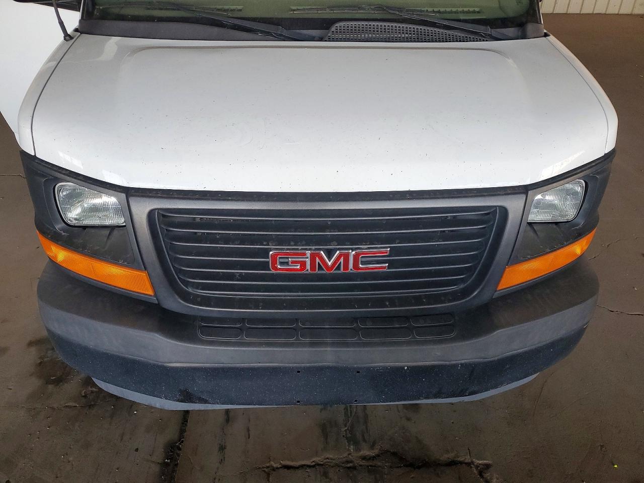 2017 GMC SAVANA 2500 CARGO DELIVERY VAN photo 11