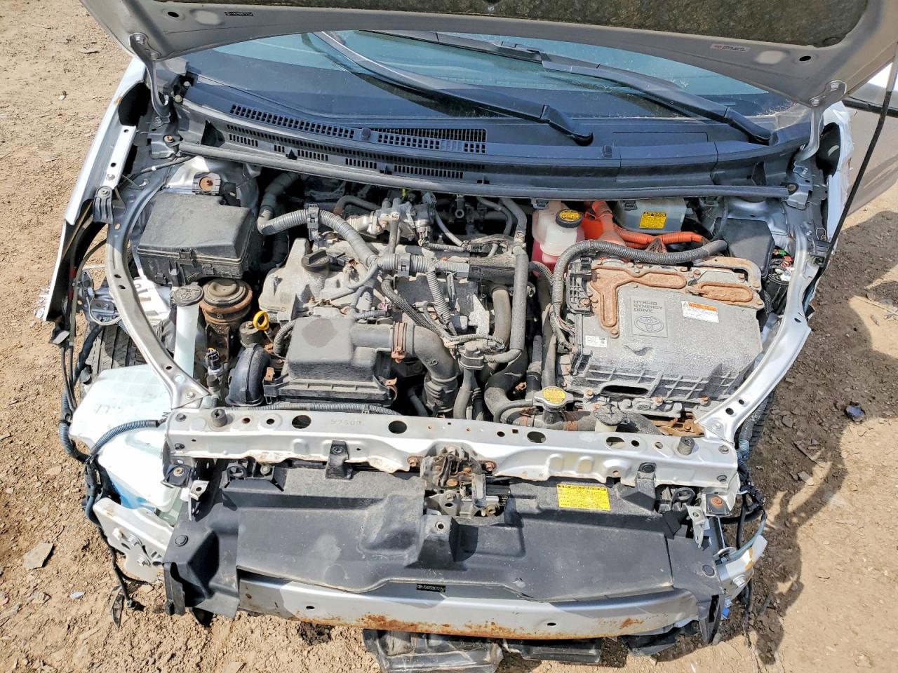 2012 TOYOTA PRIUS C TWO photo 21