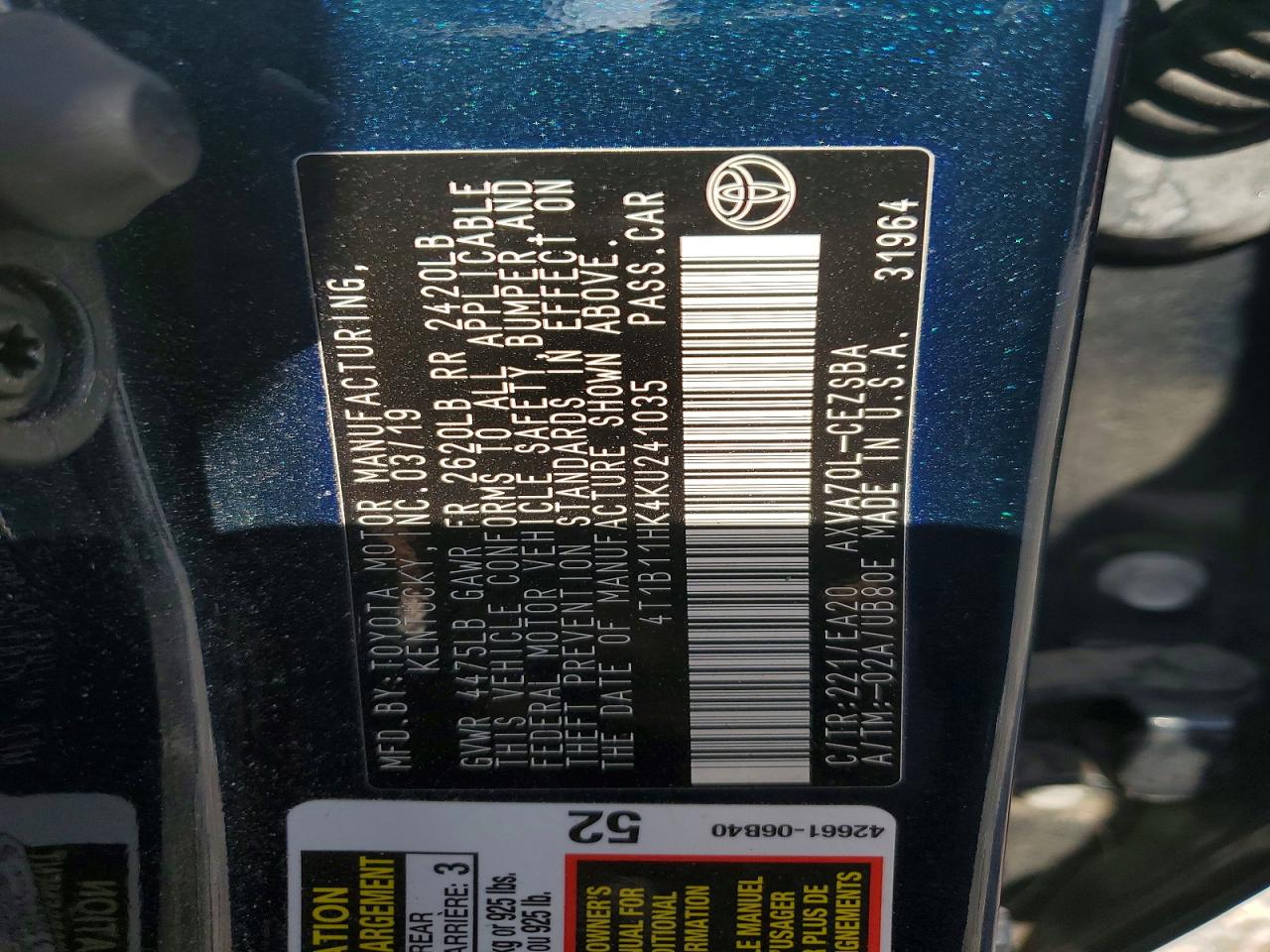 2019 TOYOTA CAMRY SE photo 12