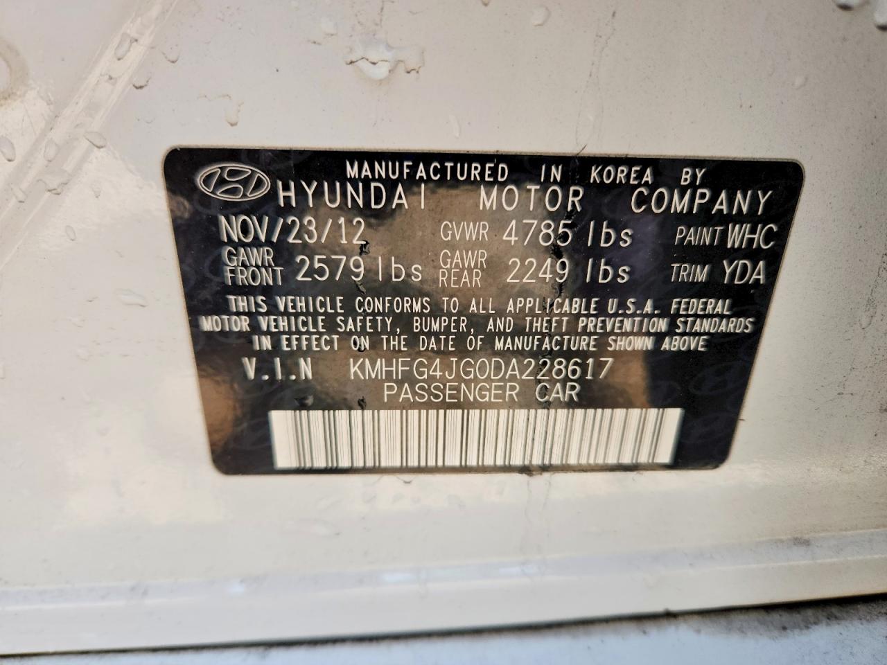 2013 HYUNDAI AZERA BASE photo 25