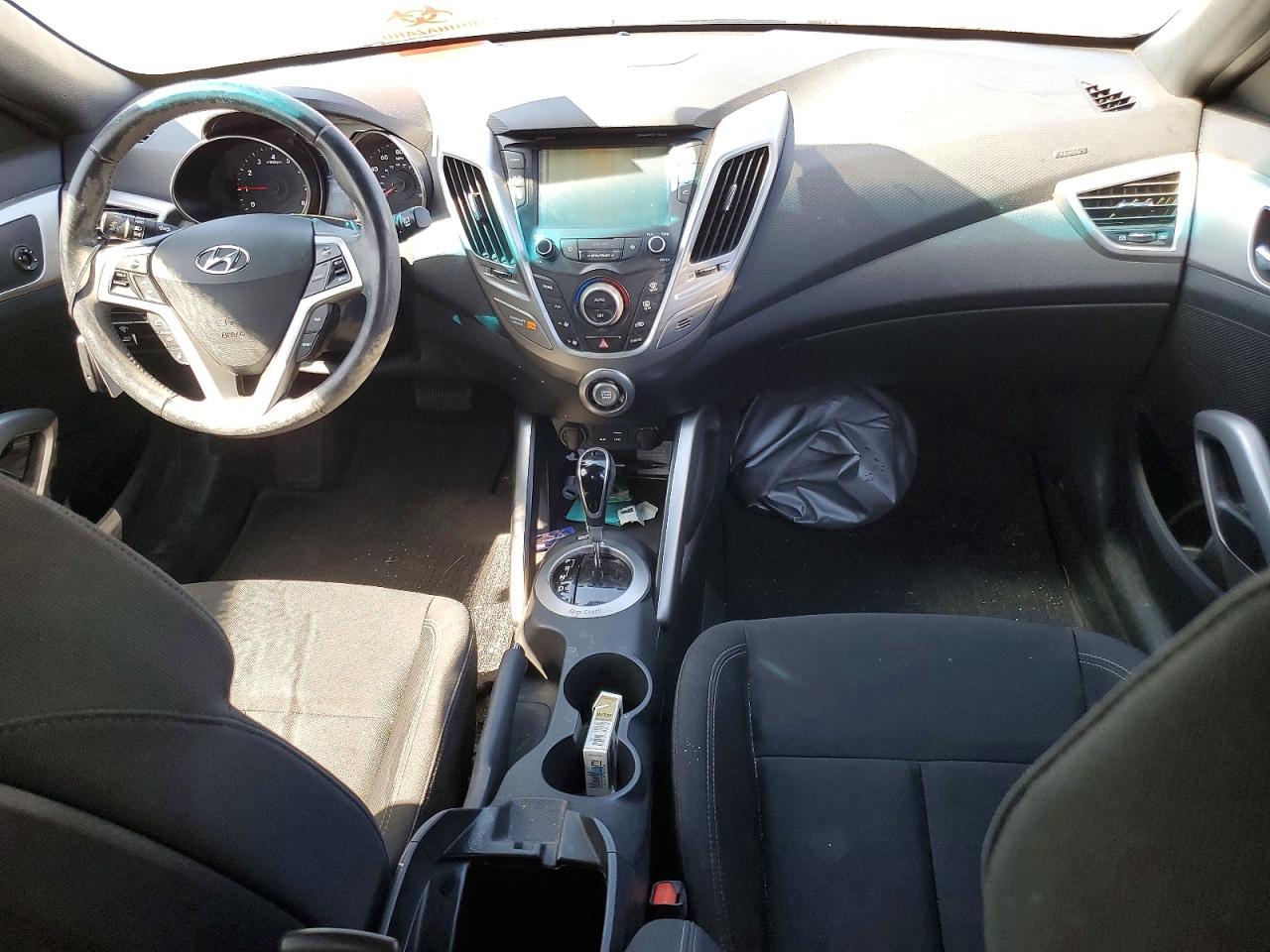 2017 HYUNDAI VELOSTER VALUE EDITION photo 15