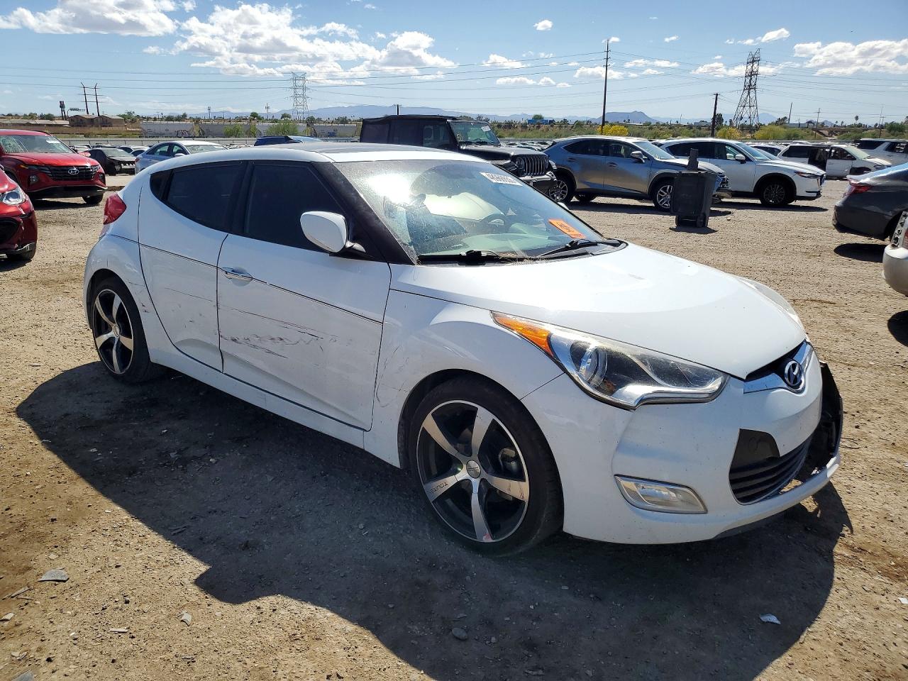2017 HYUNDAI VELOSTER VALUE EDITION photo 7
