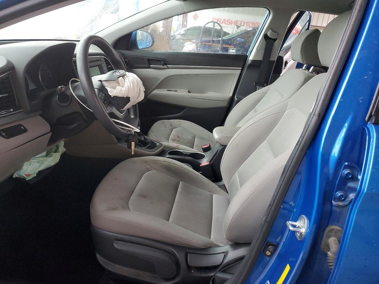 2017 HYUNDAI ELANTRA SE photo 19