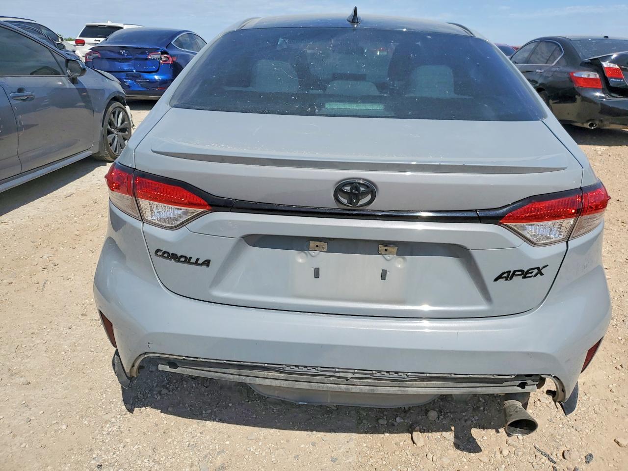 2021 TOYOTA COROLLA photo 16
