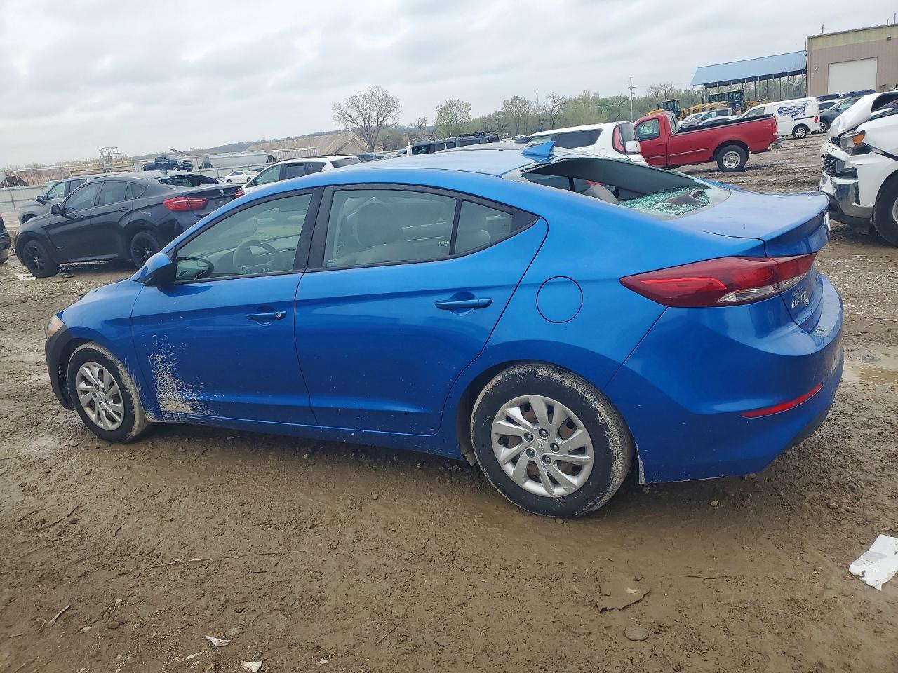 2017 HYUNDAI ELANTRA SE photo 4