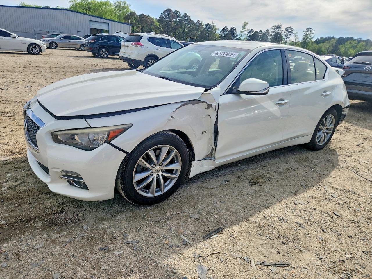 2015 INFINITI Q50