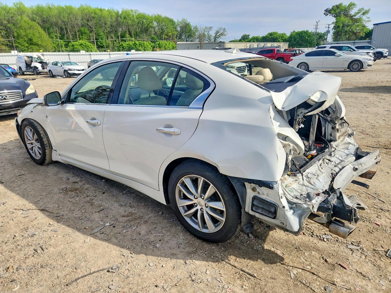 2015 INFINITI Q50 PREMIUM photo 3