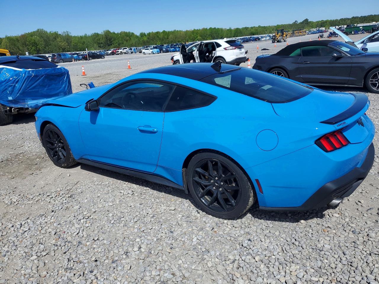 2024 FORD MUSTANG photo 4