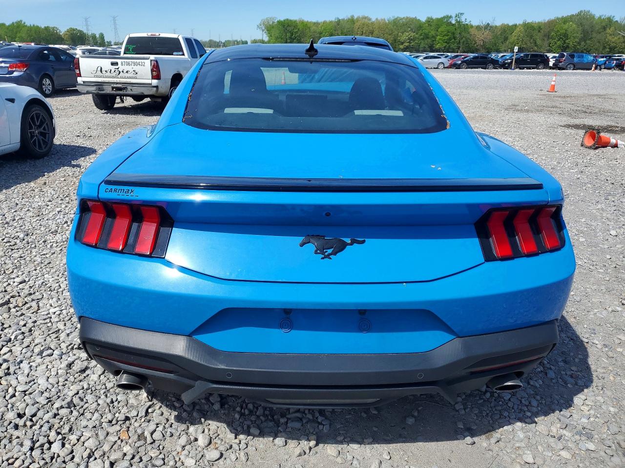2024 FORD MUSTANG photo 16