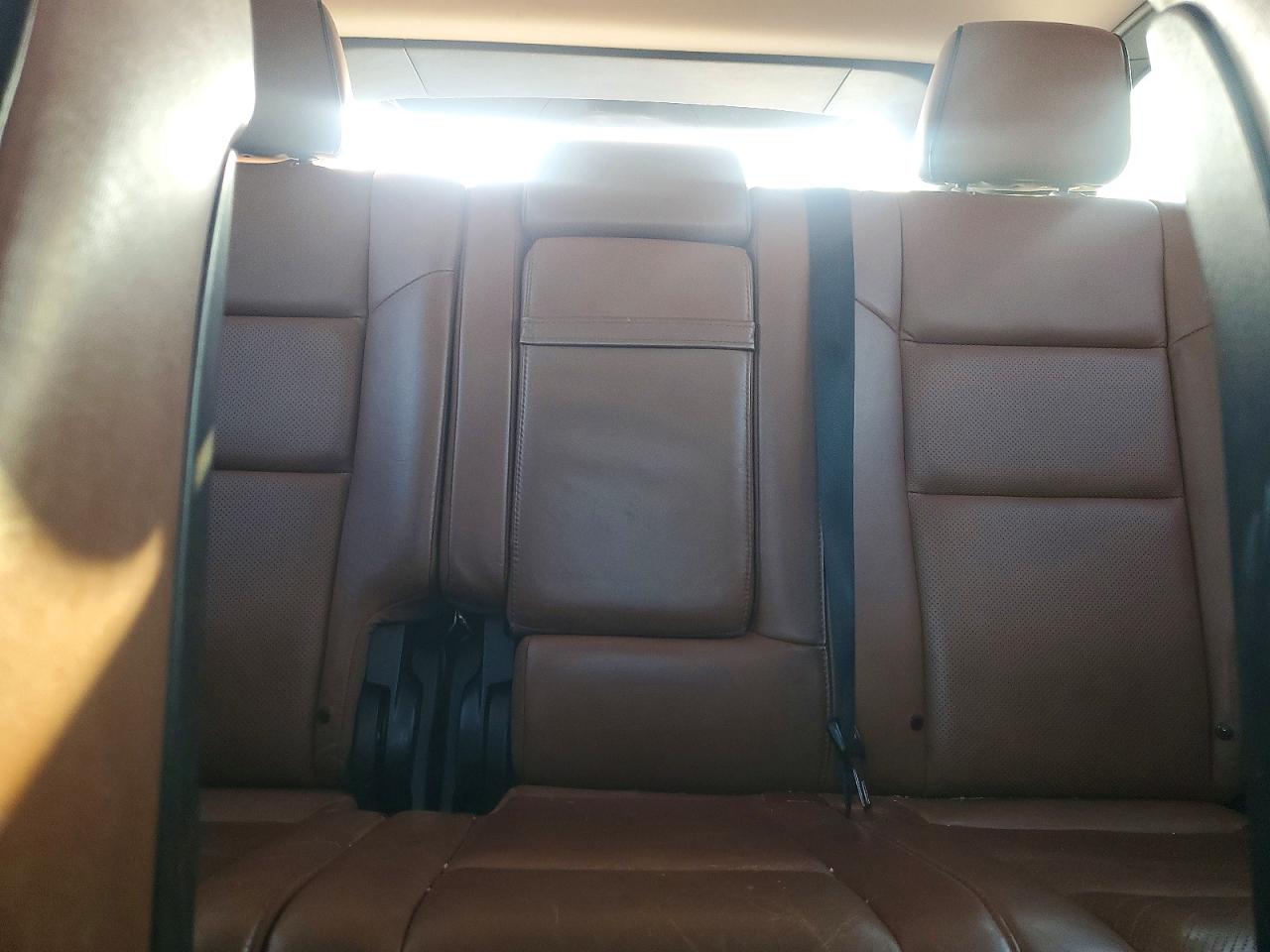 2012 JEEP GRAND CHEROKEE OVERLAND photo 19