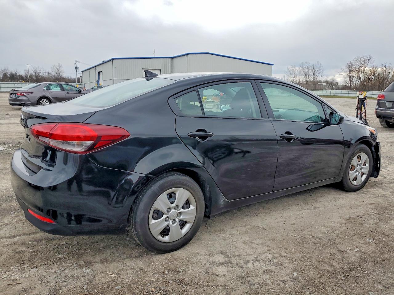 2018 KIA FORTE LX photo 3