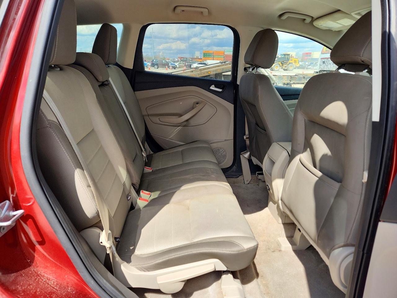 2016 FORD ESCAPE SE photo 21