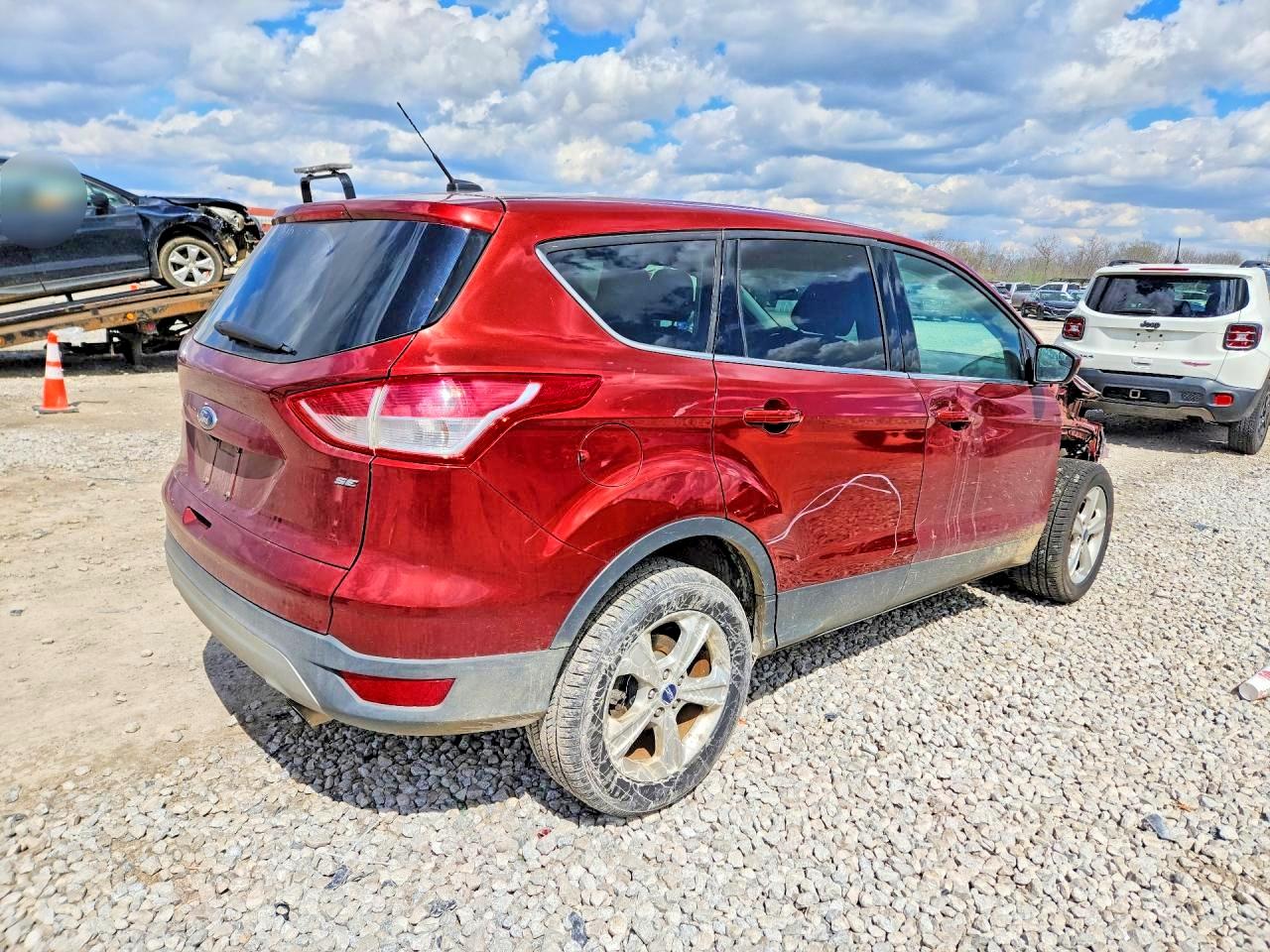 2016 FORD ESCAPE SE photo 5