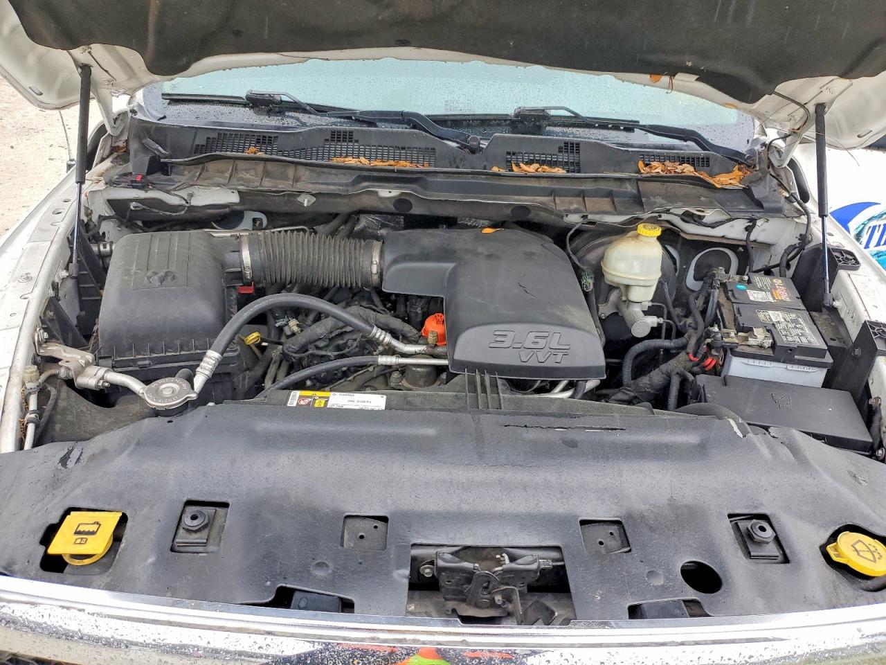 2016 RAM 1500 ST photo 21