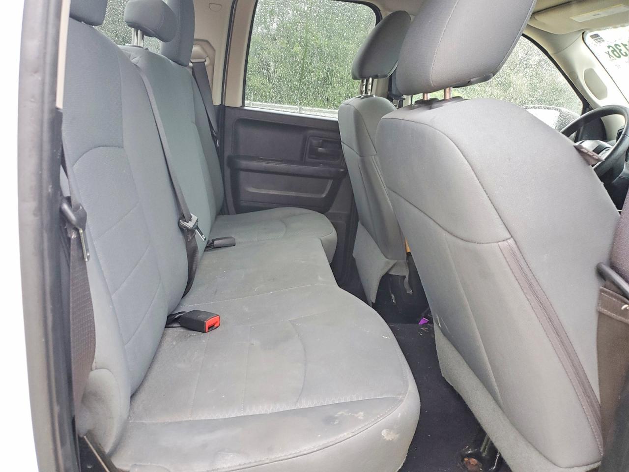 2016 RAM 1500 ST photo 19