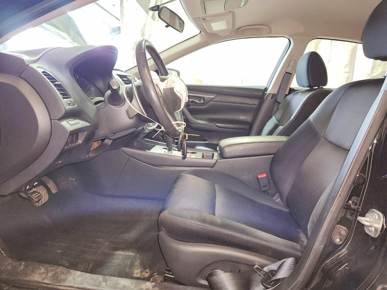 2017 NISSAN ALTIMA 2.5 SR photo 19
