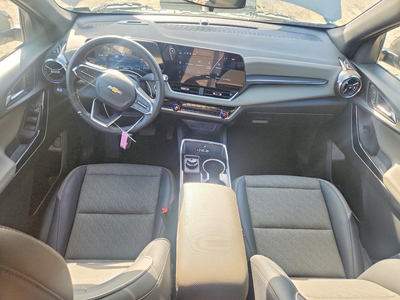 2026 CHEVROLET EQUINOX LT photo 15