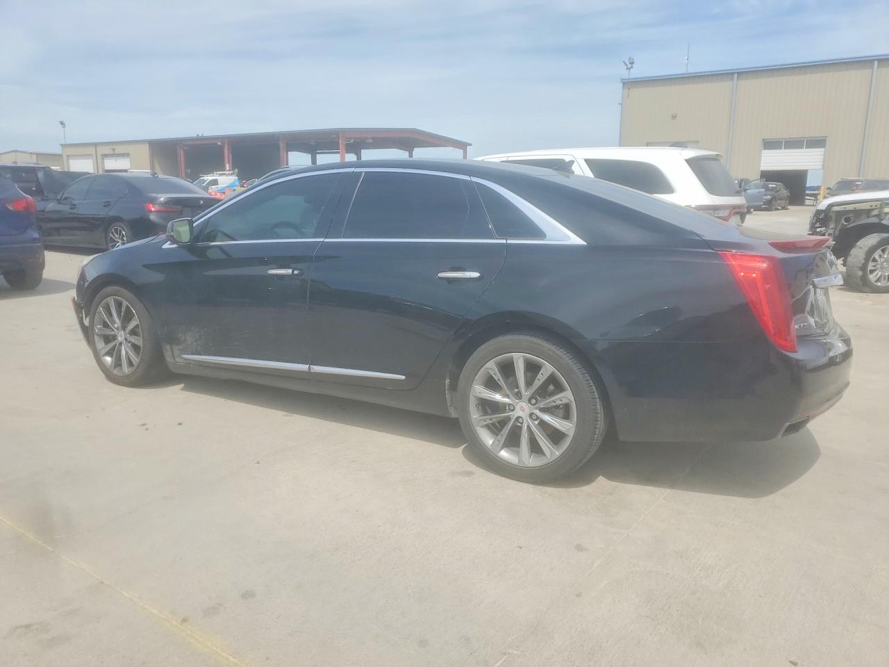 2013 CADILLAC XTS LUXURY COLLECTION photo 3