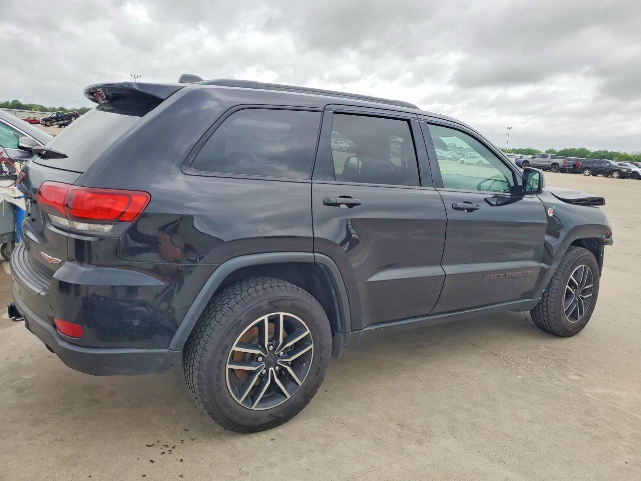 2019 JEEP GRAND CHEROKEE TRAILHAWK photo 5