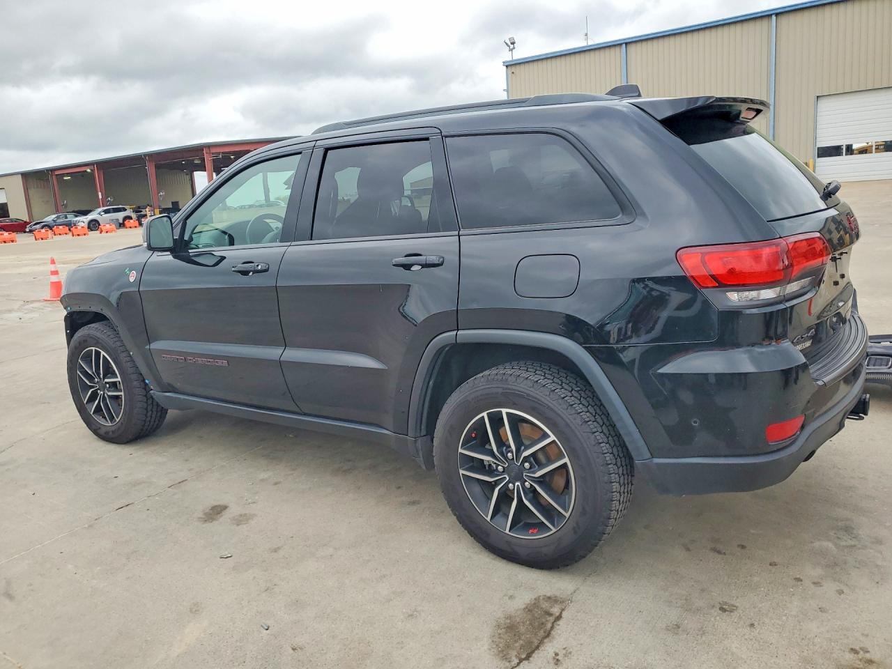 2019 JEEP GRAND CHEROKEE TRAILHAWK photo 3