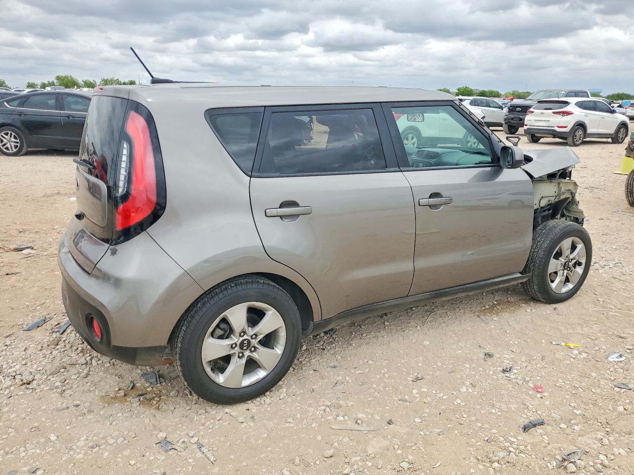 2017 KIA SOUL BASE photo 5