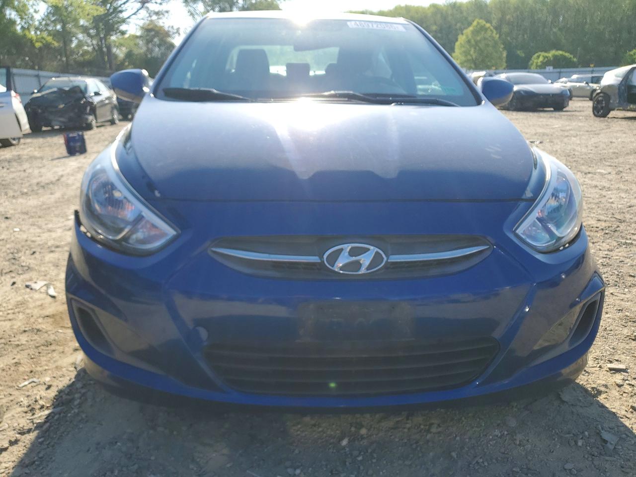 2017 HYUNDAI ACCENT SE photo 9