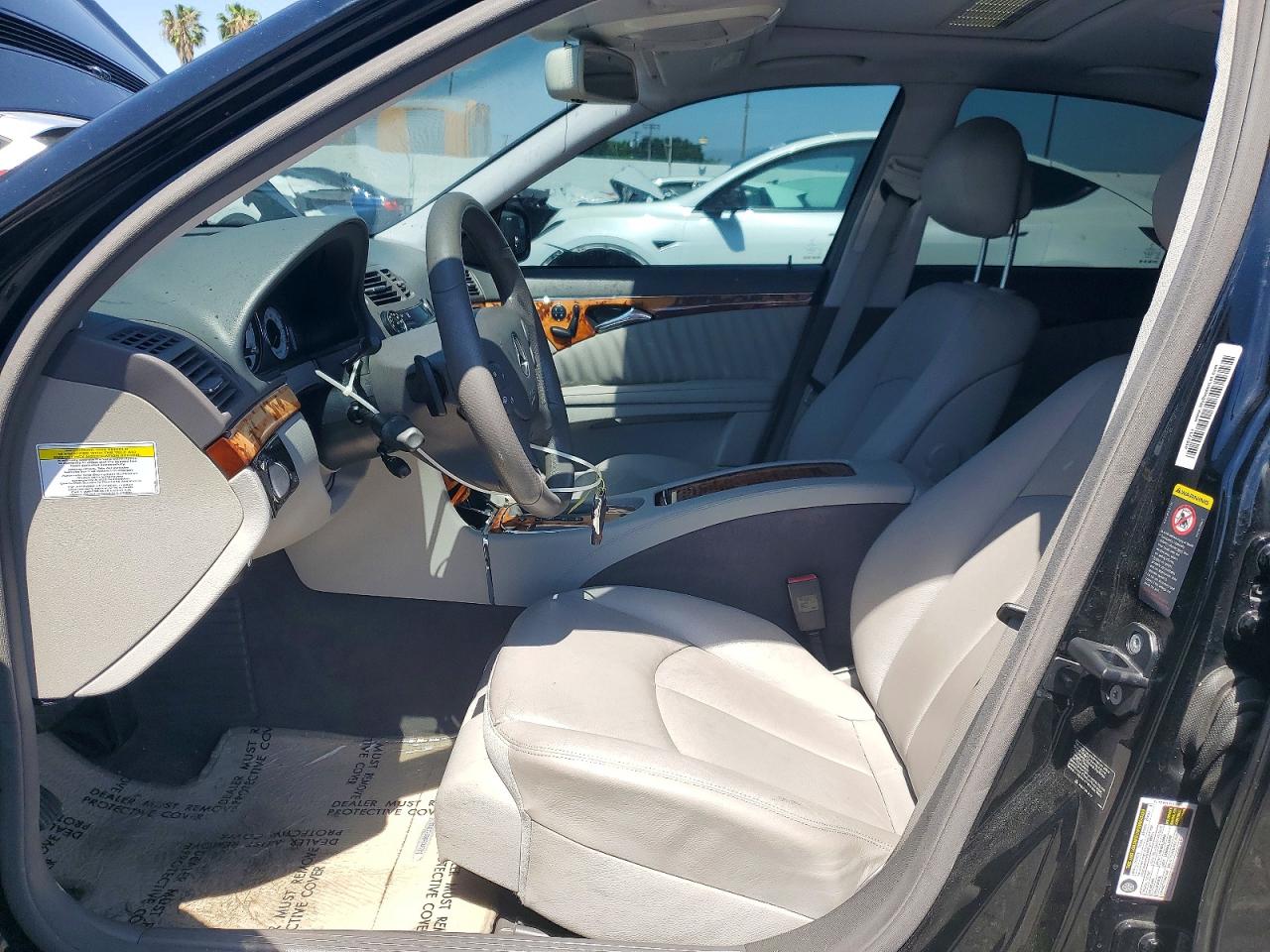 2009 MERCEDES-BENZ E 350 photo 13