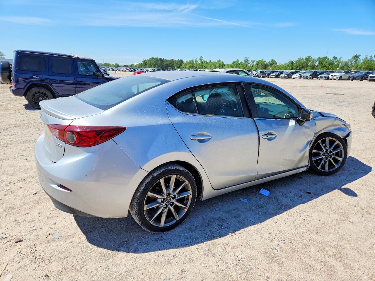 2018 MAZDA 3 TOURING photo 5