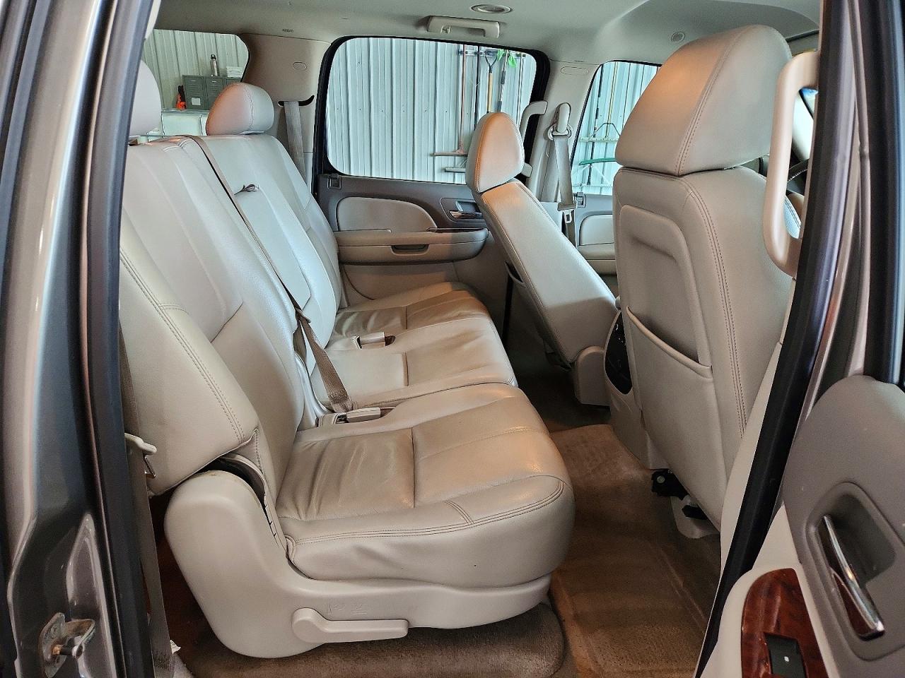2009 CHEVROLET SUBURBAN K1500 LT photo 31