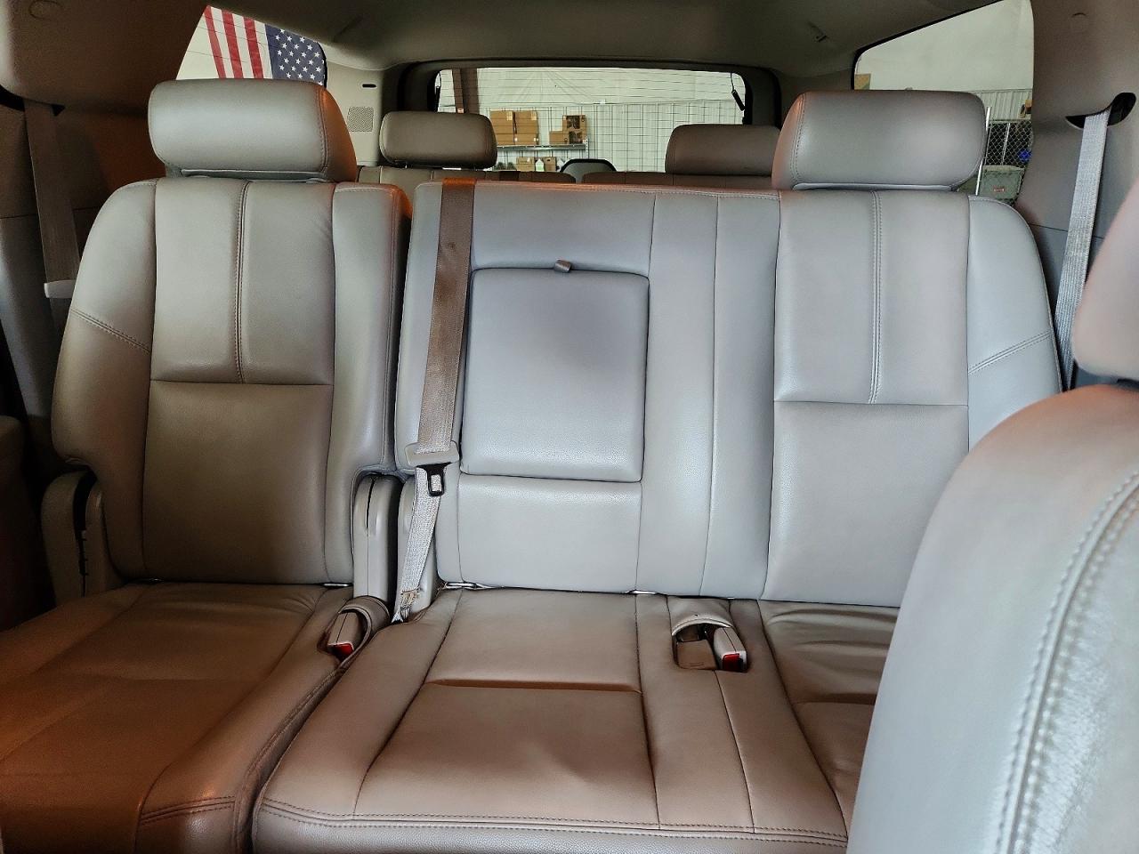 2009 CHEVROLET SUBURBAN K1500 LT photo 28