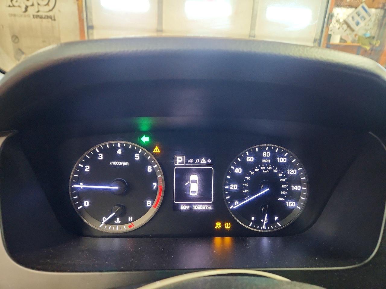 2015 HYUNDAI SONATA SE photo 25