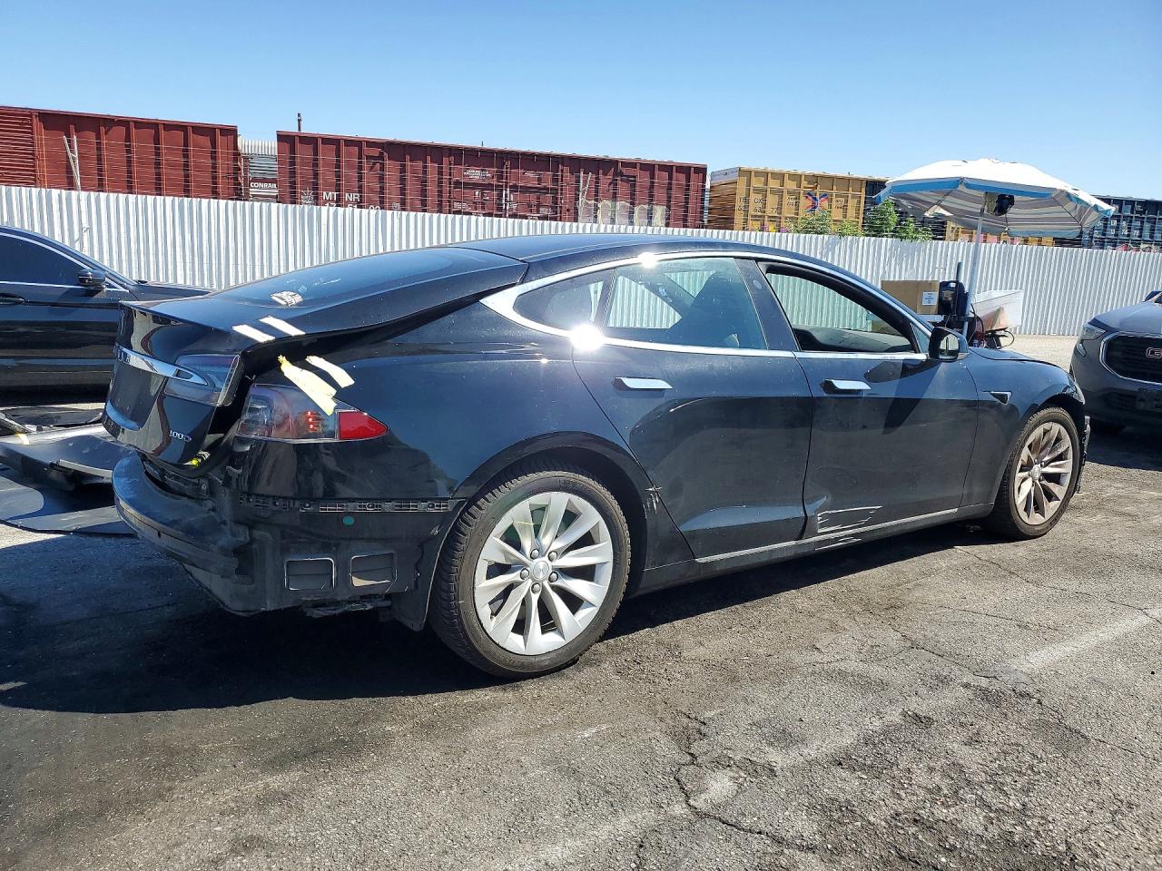 2018 TESLA MODEL S photo 3