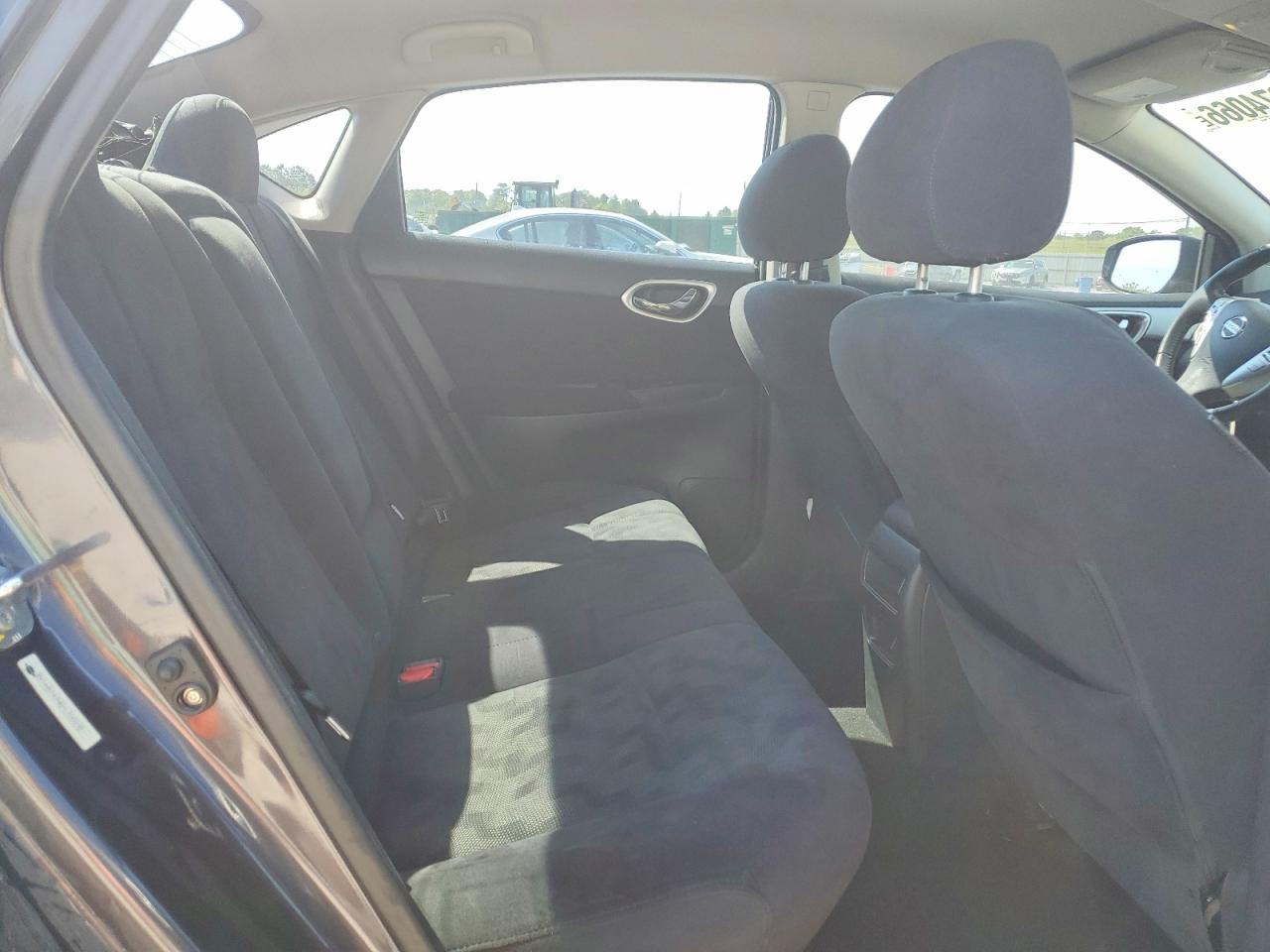 2013 NISSAN SENTRA S photo 10