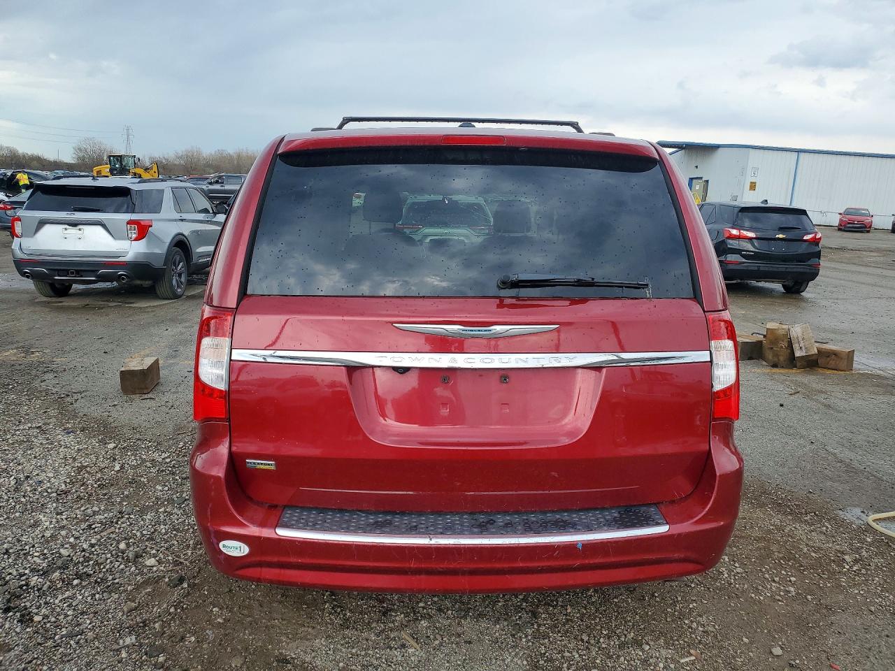 2013 CHRYSLER TOWN & COUNTRY TOURING photo 16