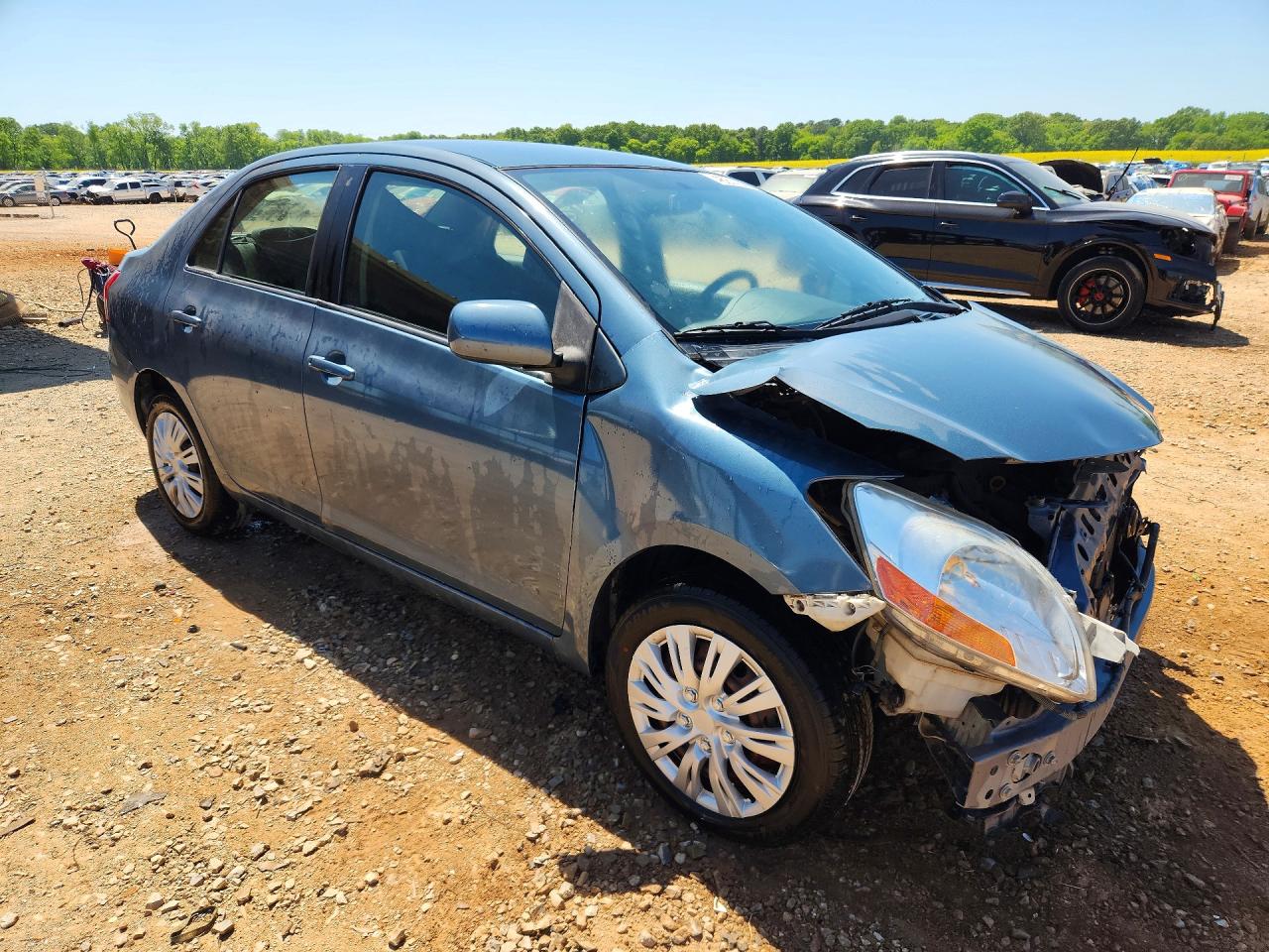 2010 TOYOTA YARIS BASE photo 10
