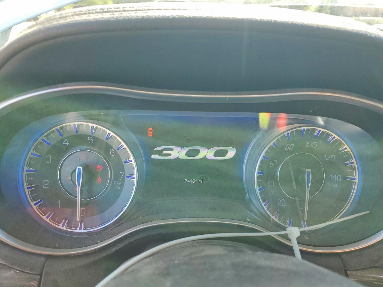2019 CHRYSLER 300 TOURING photo 17
