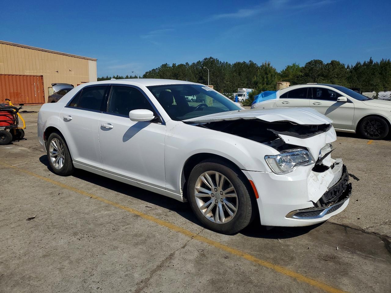 2019 CHRYSLER 300 TOURING photo 7