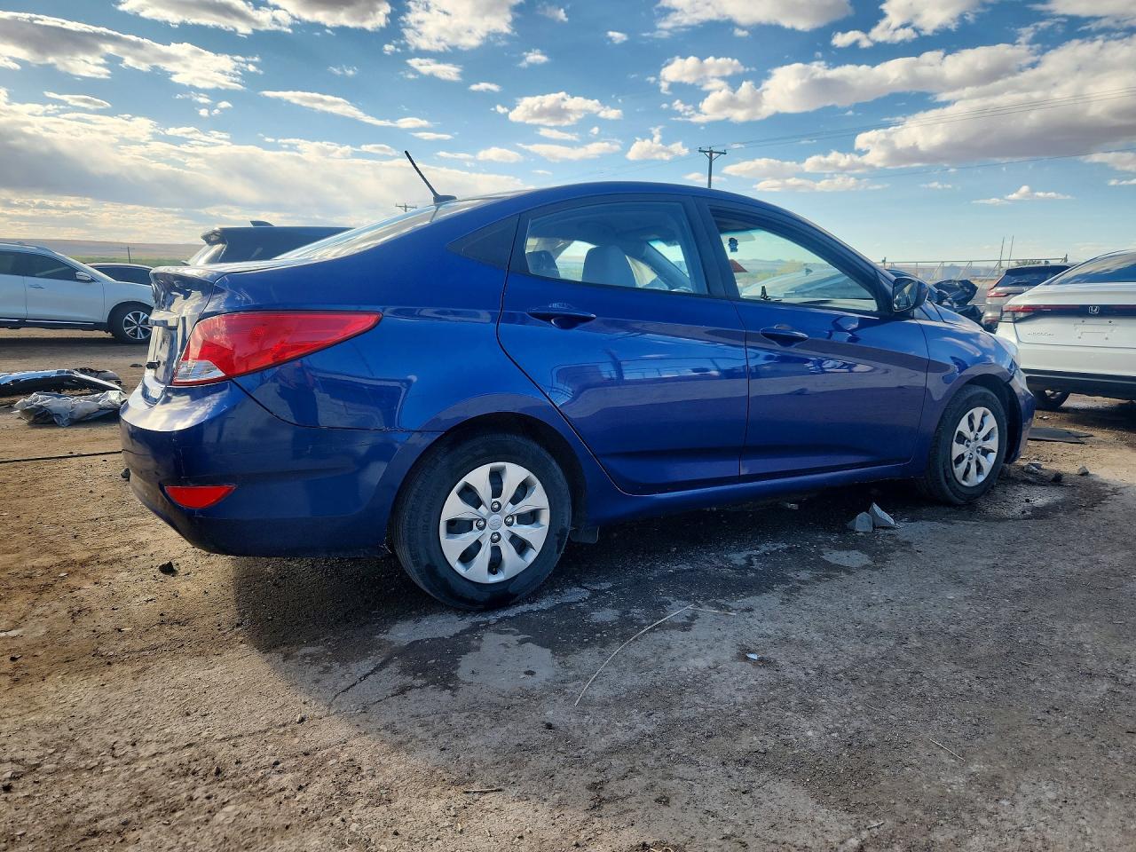 2015 HYUNDAI ACCENT GLS photo 7