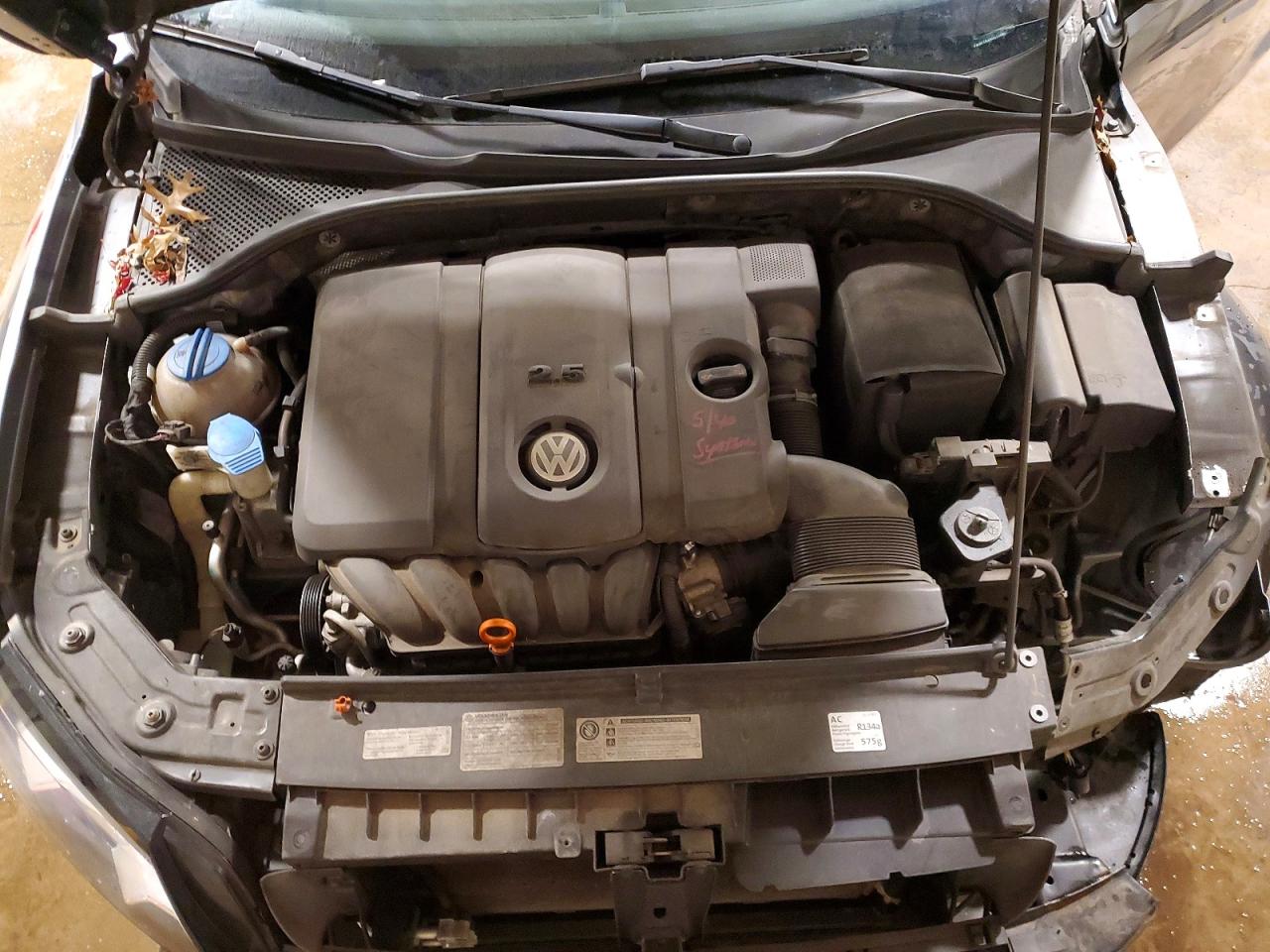 2012 VOLKSWAGEN PASSAT SE photo 21