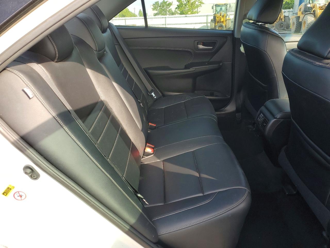 2016 TOYOTA CAMRY XLE V6 photo 10