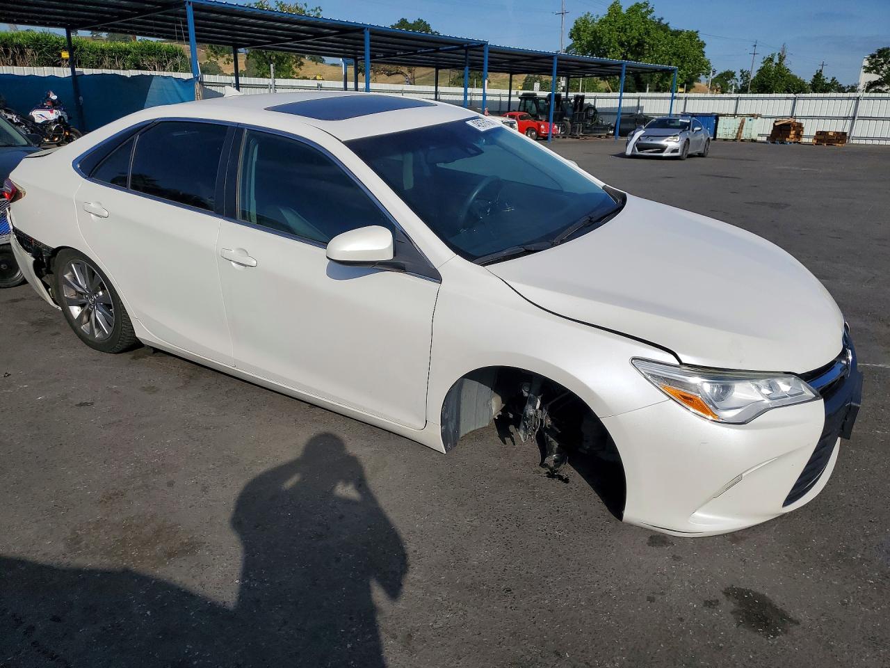 2016 TOYOTA CAMRY XLE V6 photo 4