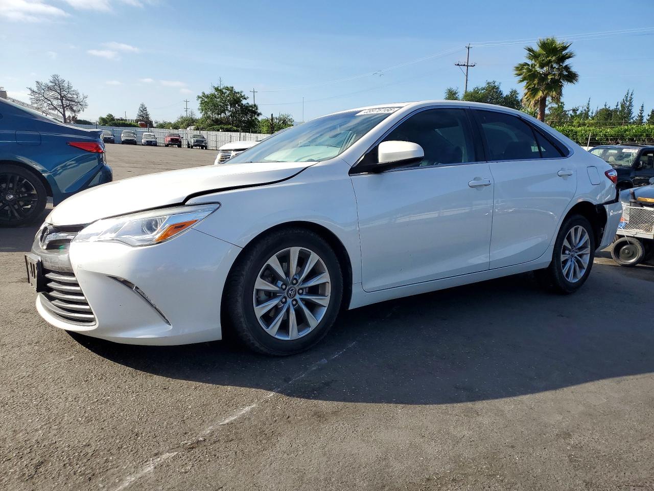 2016 TOYOTA CAMRY